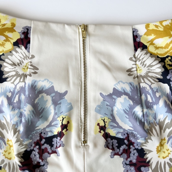 H&M Floral Pencil Lined Skirt Size 2 - Picture 3 of 9
